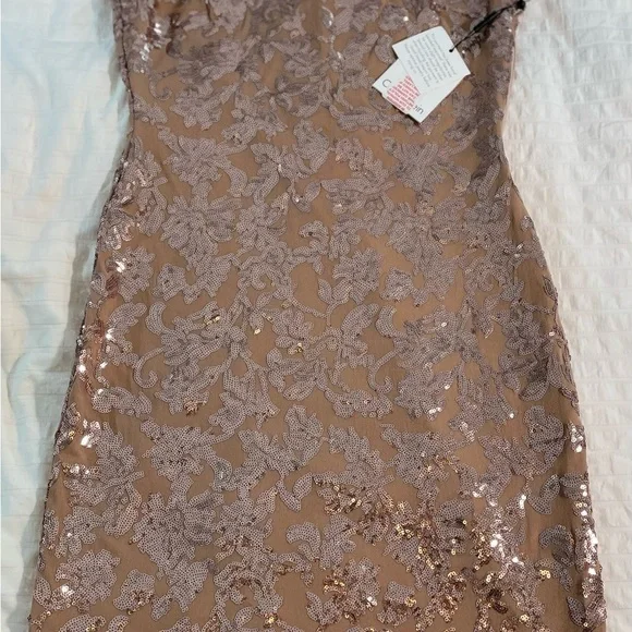 Calvin Klein Champagne Sequin Mini Dress NWT Cocktail (Size 6) - Picture 5 of 7